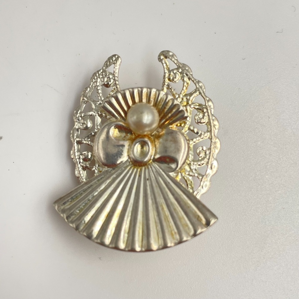 Vintage 90s AOL Silver Tone Faux Pearl Filigree Wings Angel Brooch Pin Jewelry